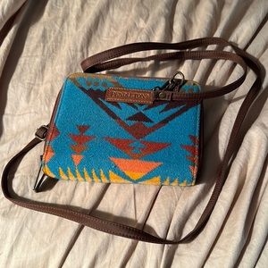 Genuine Pendleton Wool Crossbody Organizer- Diamond Peak Turquoise pattern